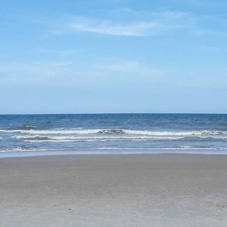 Condo With Balcony And Pool Walk To 2 Beach Accesses! 캐롤라이나비치 외부 사진