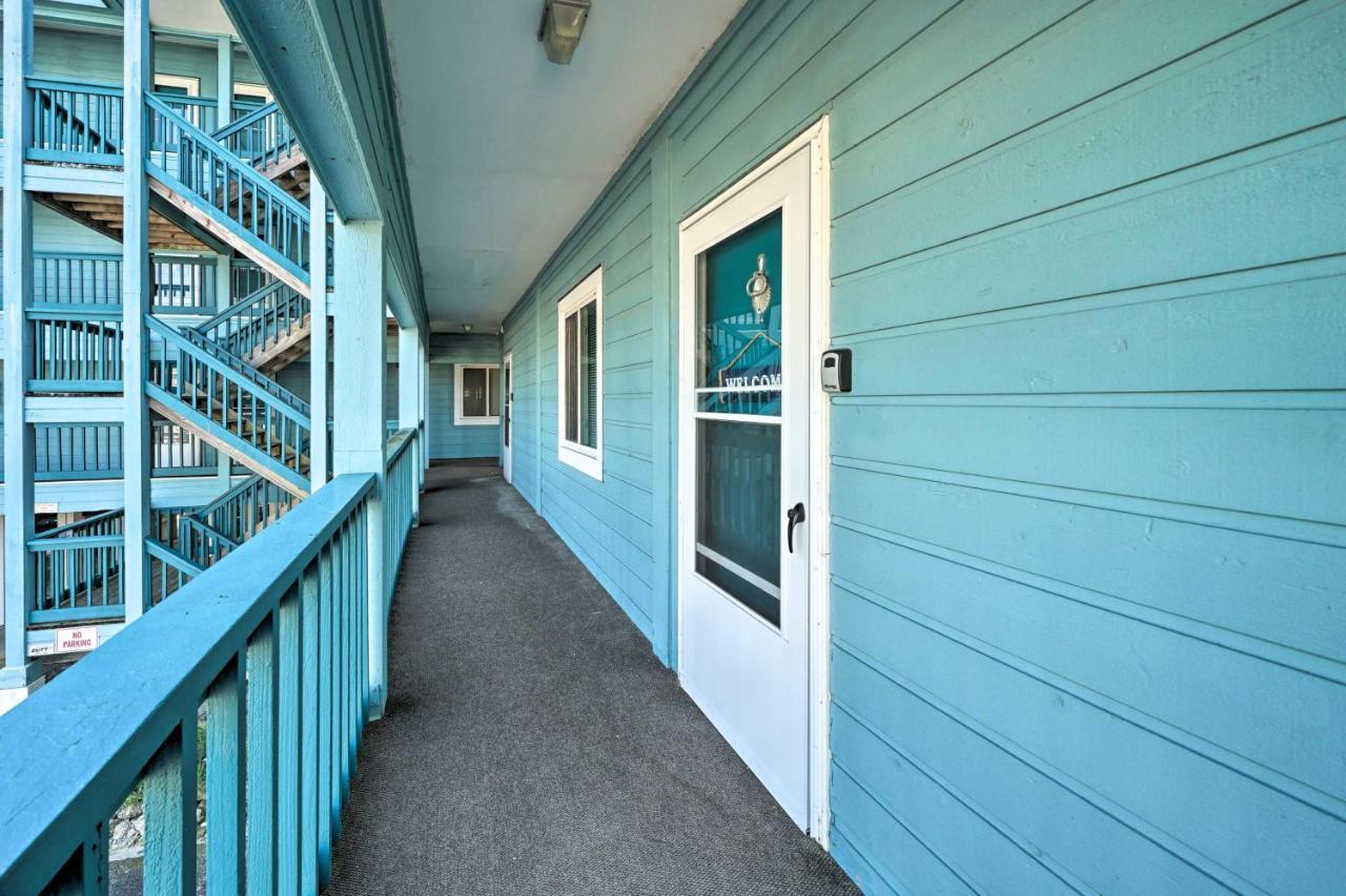 Condo With Balcony And Pool Walk To 2 Beach Accesses! 캐롤라이나비치 외부 사진