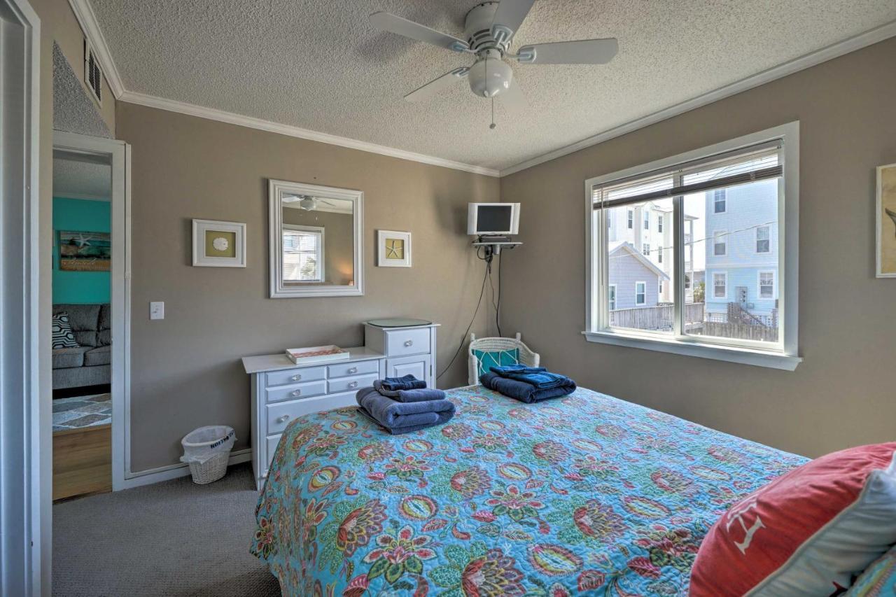 Condo With Balcony And Pool Walk To 2 Beach Accesses! 캐롤라이나비치 외부 사진