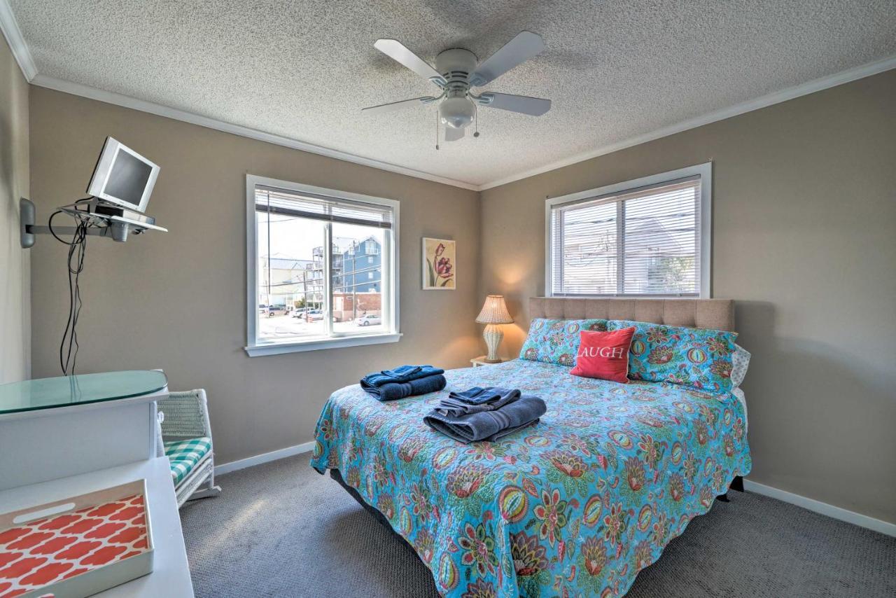 Condo With Balcony And Pool Walk To 2 Beach Accesses! 캐롤라이나비치 외부 사진